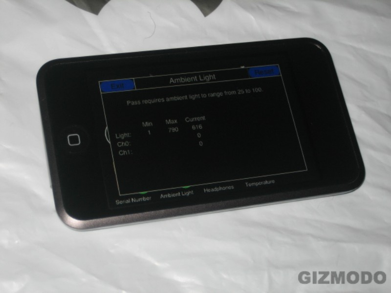 Illustration for article titled Full Gallery of iPod Touch in Factory Test Mode
